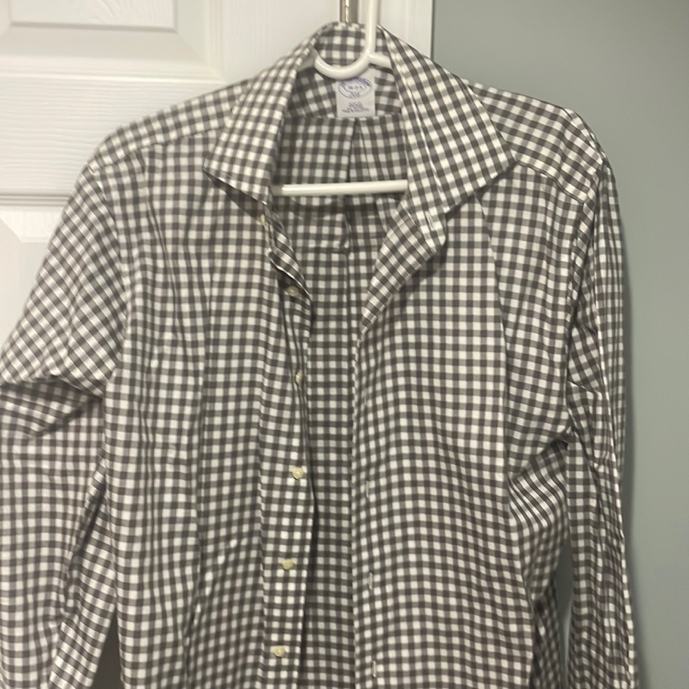 Brooks brothers slim fit grey checkered button down     16 - 2/3 neck
